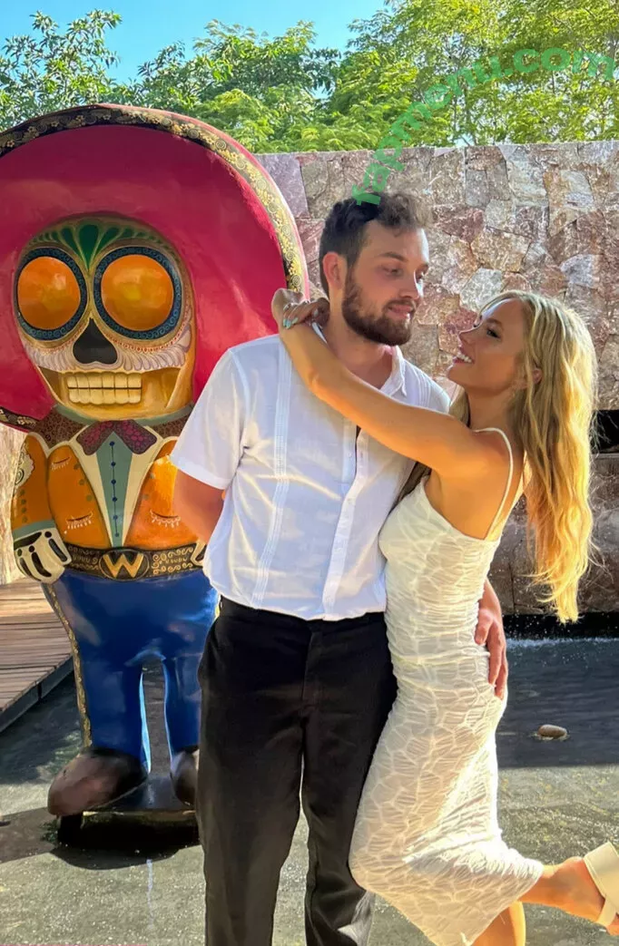 Natalie Alyn Lind nude photo #0342 (NatalieAlynLind / natalynlind)