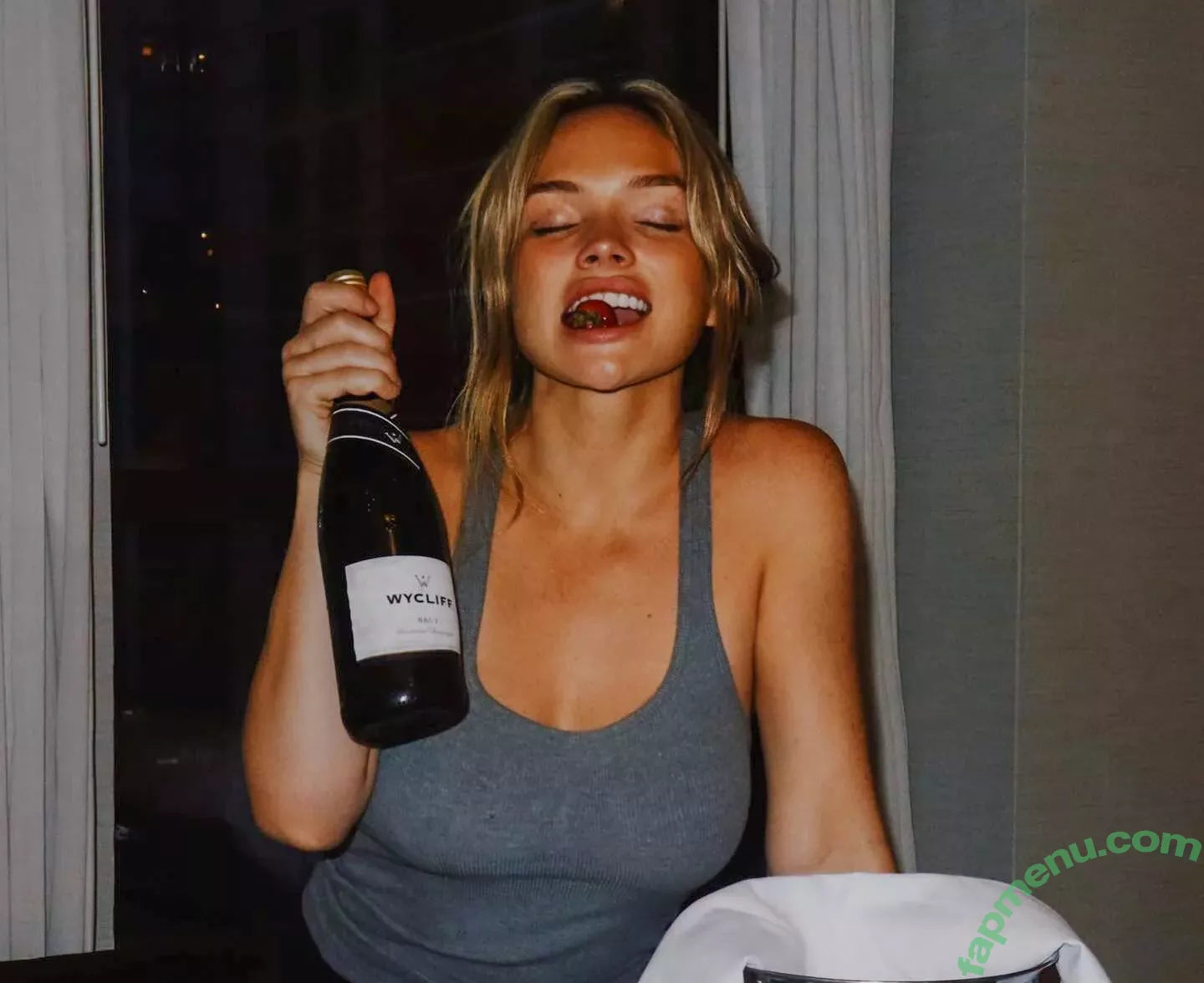 Natalie Alyn Lind nude photo #0370 (NatalieAlynLind / natalynlind)