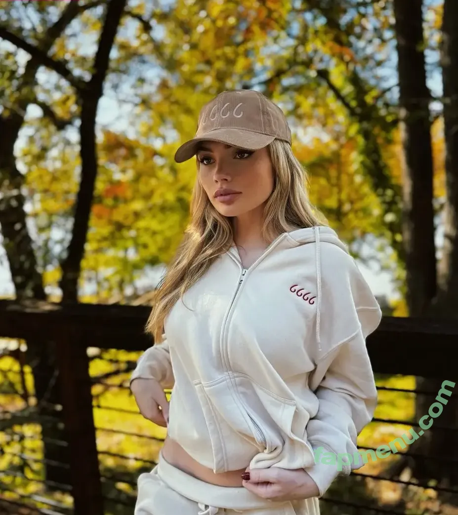 Natalie Alyn Lind nude photo #0921 (nataliealynlind / natalynlind)