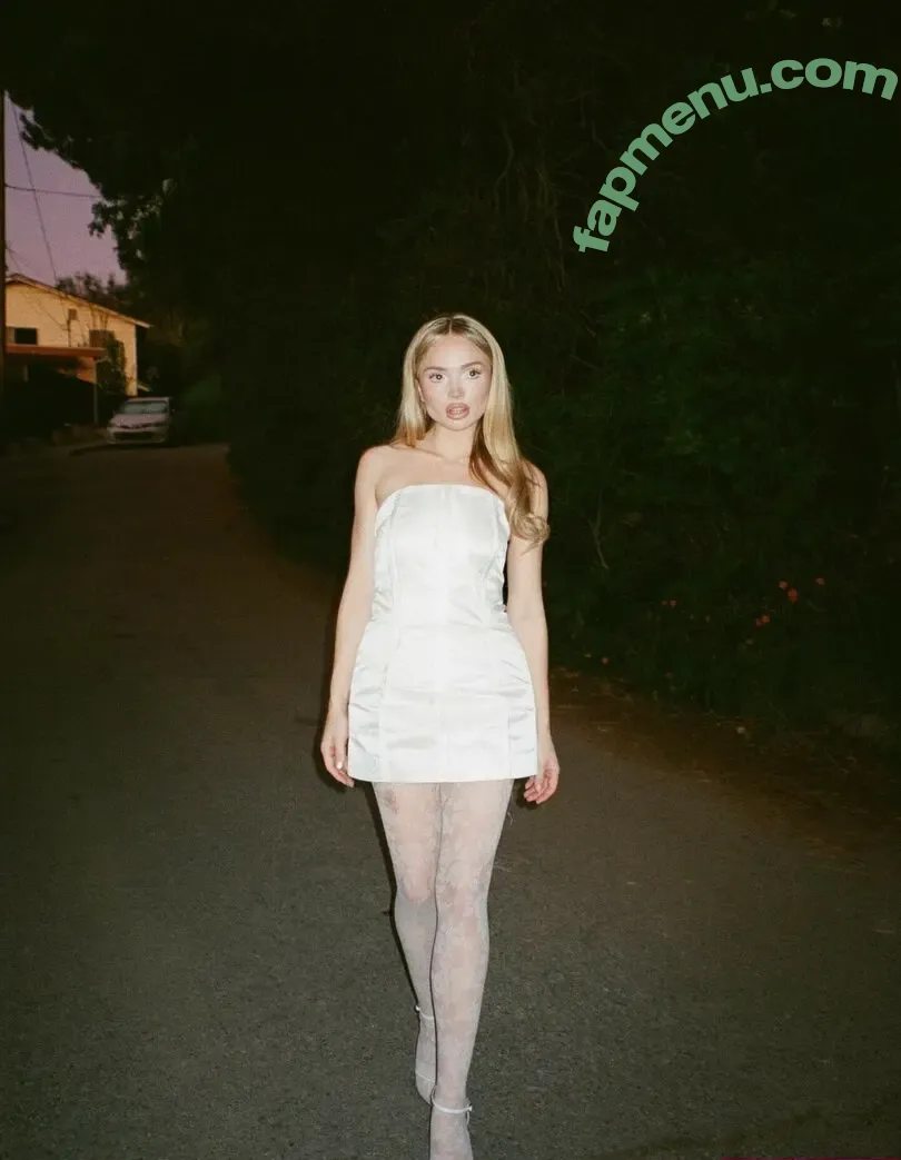 Natalie Alyn Lind nude photo #0997 (NatalieAlynLind / natalynlind)