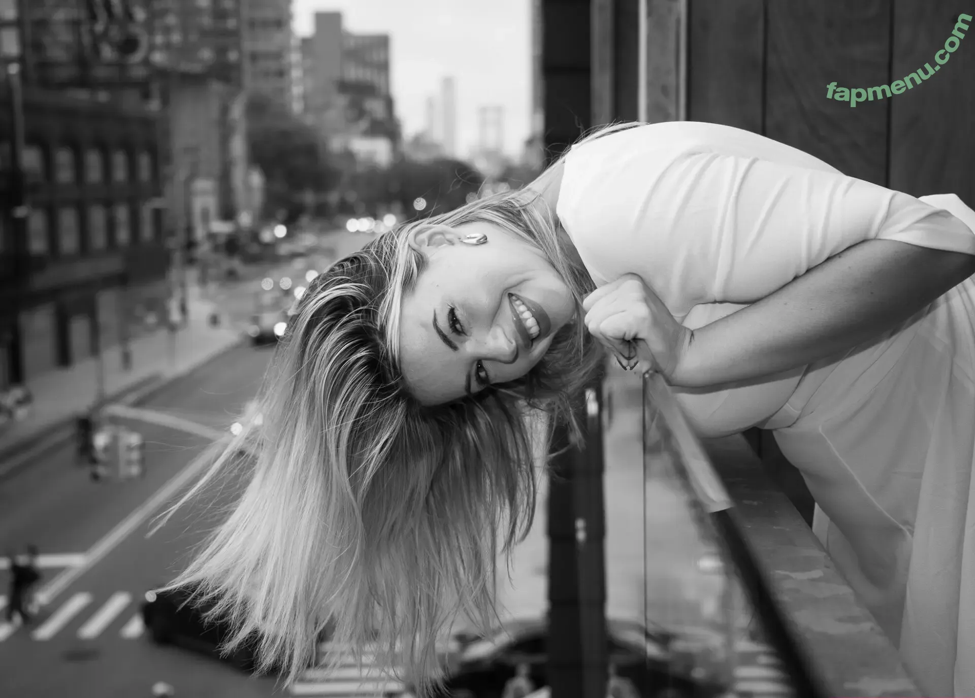 Natalie Amari nude photo #0132 (natalie.amari / natalieamari)