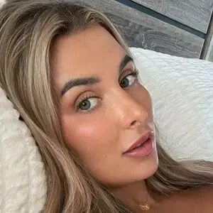  nude photo #0004