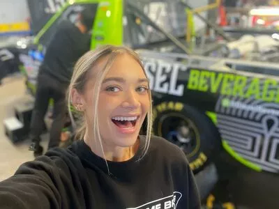 Natalie Decker / NatalieRacing / nataliedecker / user nude photo #0018