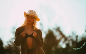 Natalie Decker / NatalieRacing / nataliedecker / user nude photo #0658