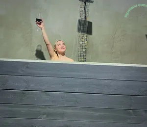 Natalie Decker / NatalieRacing / nataliedecker / user nude photo #0817