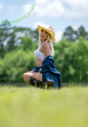 Natalie Decker / NatalieRacing / nataliedecker / user nude photo #0957