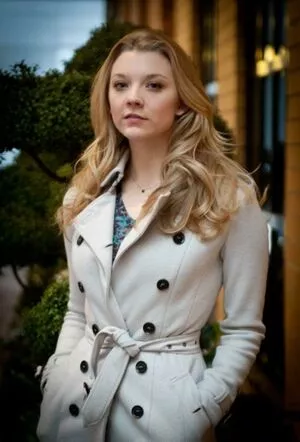 Natalie Dormer / nataliedormer nude photo #0123