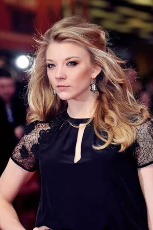 Natalie Dormer / nataliedormer nude photo #0137