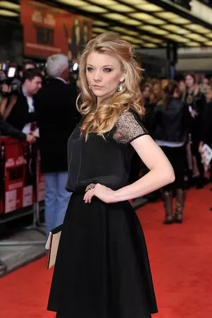 Natalie Dormer / nataliedormer nude photo #0141