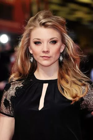 Natalie Dormer / nataliedormer nude photo #0143