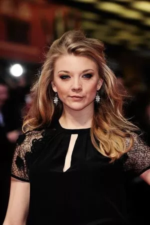 Natalie Dormer / nataliedormer nude photo #0144