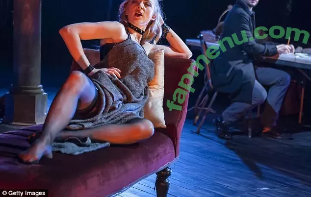 Natalie Dormer nude photo #0106 (nataliedormer)