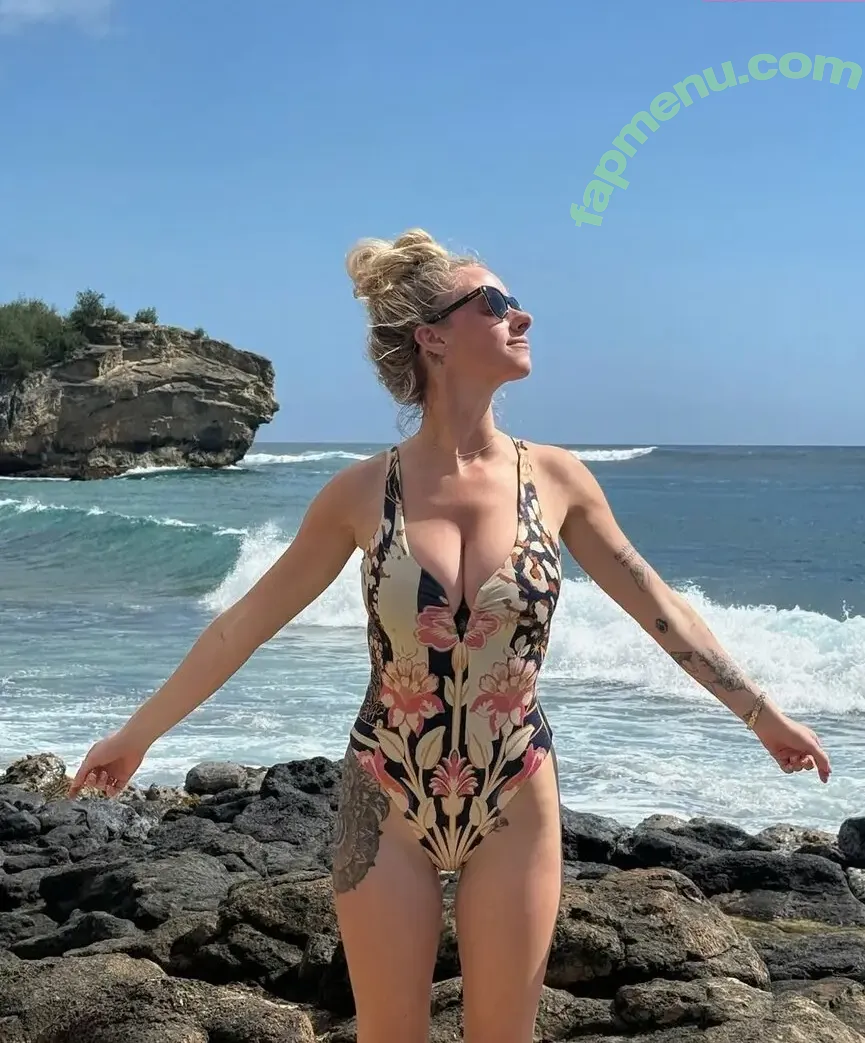 Natalie Hooper nude photo #0069 (nataliehooper)