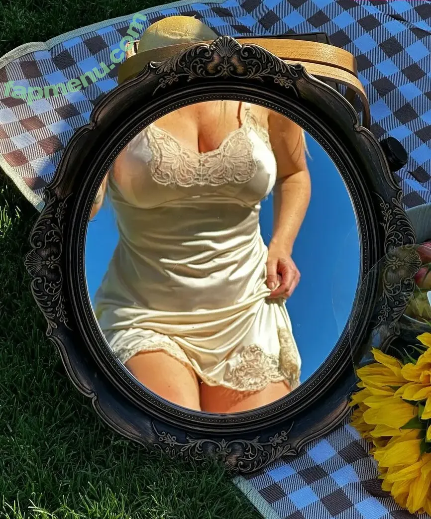 Natalie Hooper nude photo #0119 (nataliehooper)