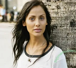 Natalie Imbruglia / natalie_imbruglia nude photo #0218