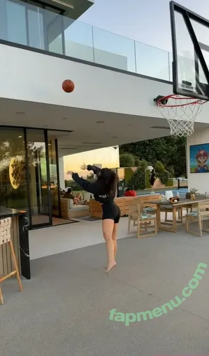 Natalie Mariduena / natalinanoel nude photo #0374