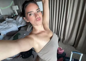 Natalie Mariduena / natalinanoel nude photo #0488