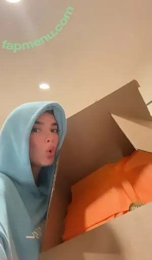 Natalie Mariduena / natalinanoel nude photo #0502