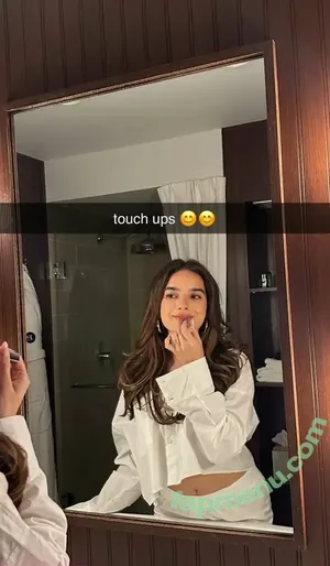 Natalie Mariduena / natalinanoel nude photo #0524