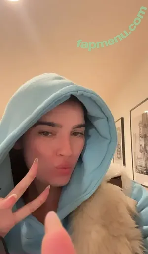 Natalie Mariduena / natalinanoel nude photo #0525