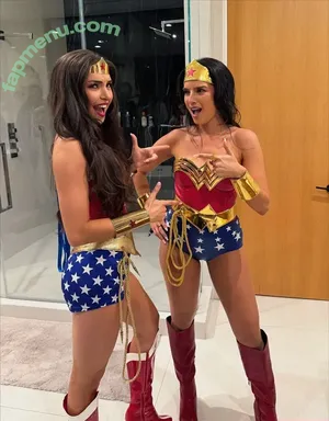 Natalie Mariduena / natalinanoel nude photo #0615