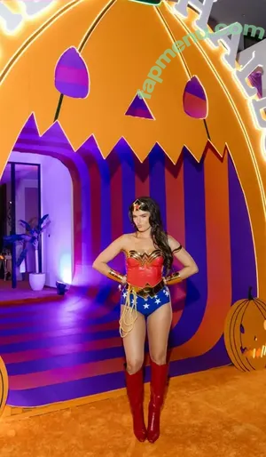 Natalie Mariduena / natalinanoel nude photo #0620