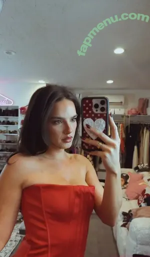 Natalie Mariduena / natalinanoel nude photo #0707