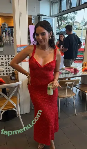 Natalie Mariduena / natalinanoel nude photo #0847