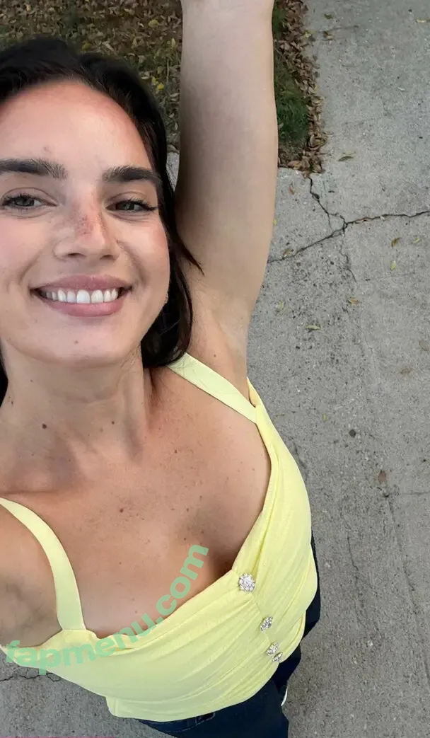Natalie Mariduena nude photo #0292 (natalinanoel)