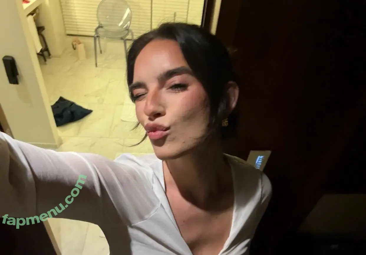 Natalie Mariduena nude photo #0356 (natalinanoel)