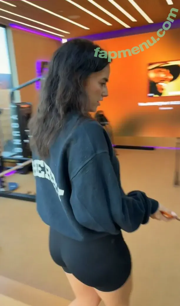 Natalie Mariduena nude photo #0380 (natalinanoel)