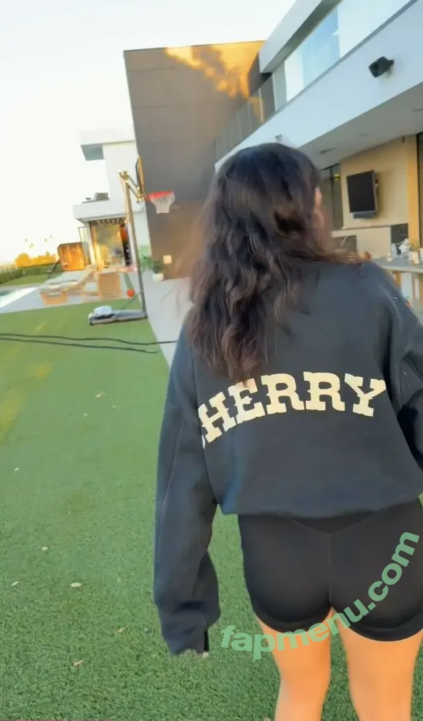 Natalie Mariduena nude photo #0389 (natalinanoel)