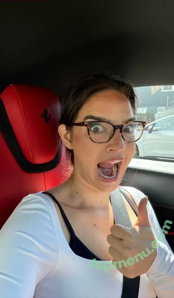 Natalie Mariduena nude photo #0443 (natalinanoel)