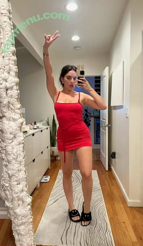 Natalie Mariduena nude photo #0455 (natalinanoel)