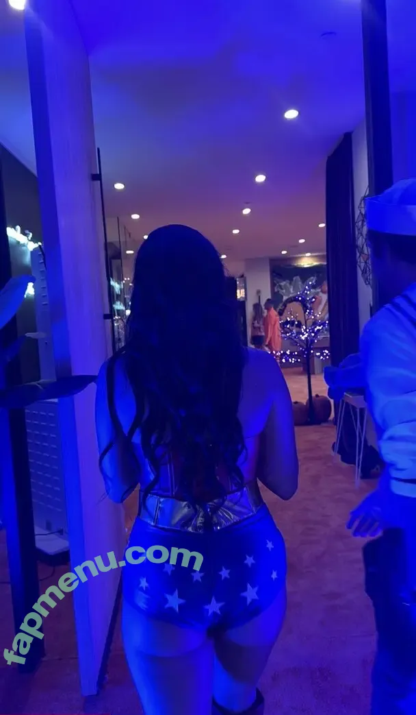 Natalie Mariduena nude photo #0602 (natalinanoel)