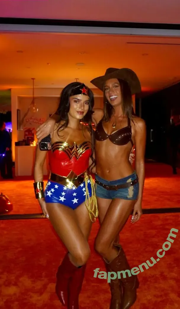 Natalie Mariduena nude photo #0608 (natalinanoel)