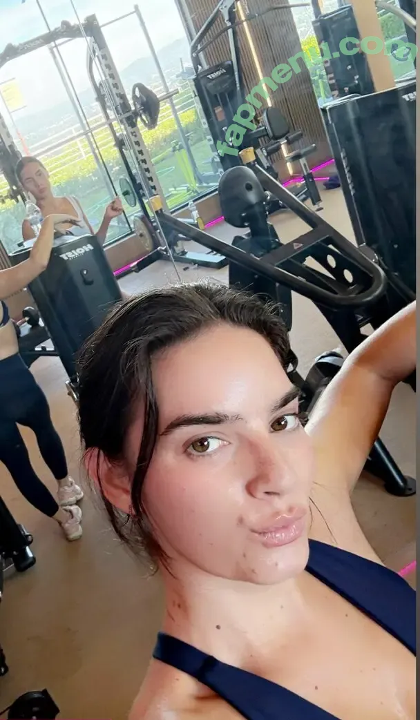 Natalie Mariduena nude photo #0704 (natalinanoel)