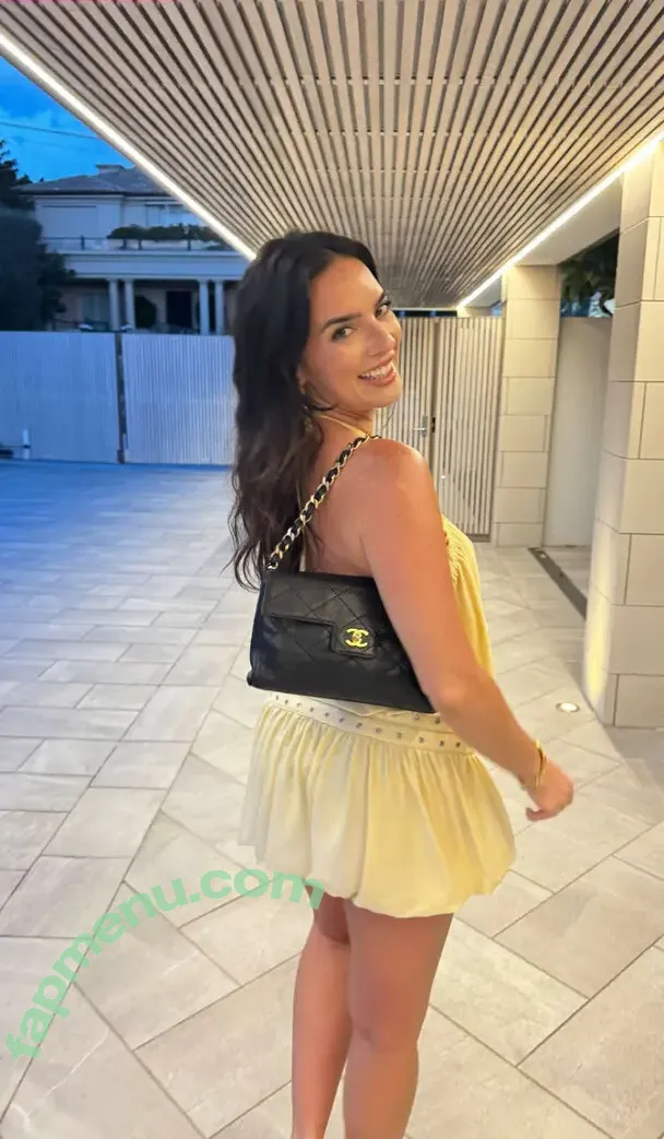 Natalie Mariduena nude photo #0872 (natalinanoel)