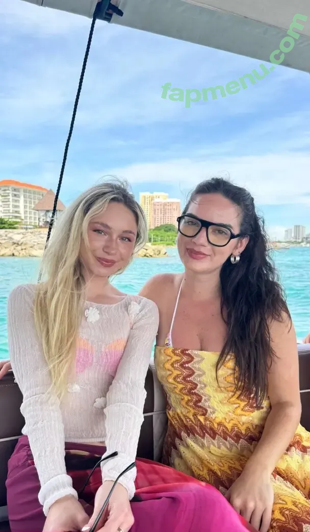 Natalie Mariduena nude photo #0889 (natalinanoel)