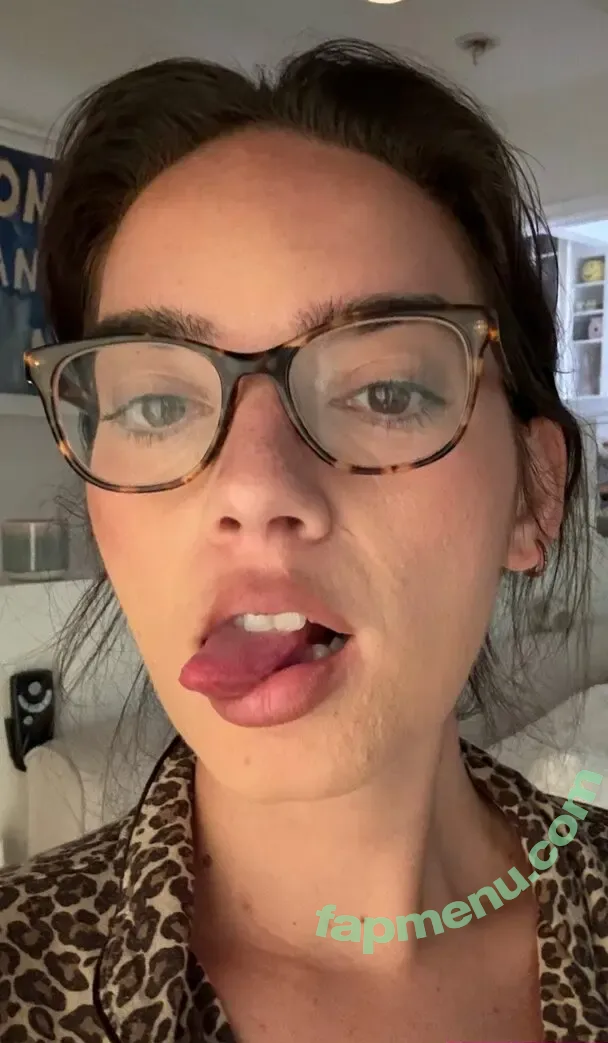 Natalie Mariduena nude photo #1005 (dailynatalina / natalinanoel)