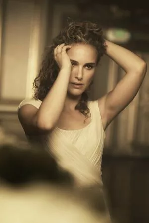 Natalie Portman / natalieportman nude photo #0111