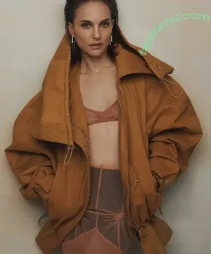 Natalie Portman / natalieportman nude photo #2169