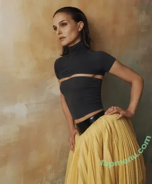 Natalie Portman / natalieportman nude photo #2170