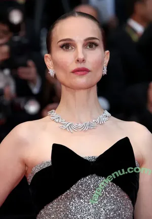 Natalie Portman / natalieportman nude photo #2228