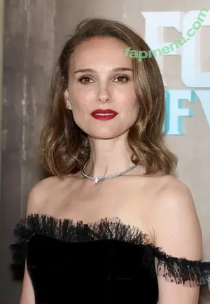 Natalie Portman / natalieportman nude photo #2271