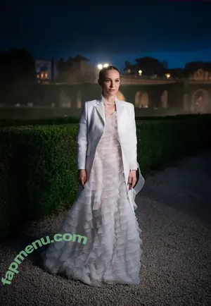 Natalie Portman / natalieportman nude photo #2353