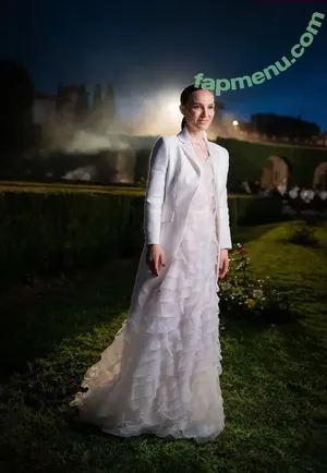 Natalie Portman / natalieportman nude photo #2356
