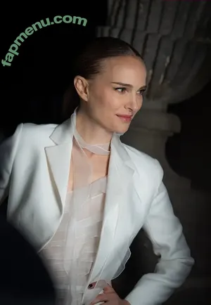 Natalie Portman / natalieportman nude photo #2361