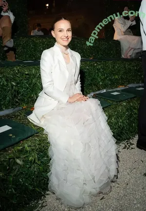 Natalie Portman / natalieportman nude photo #2362