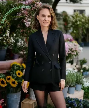 Natalie Portman / natalieportman nude photo #2439